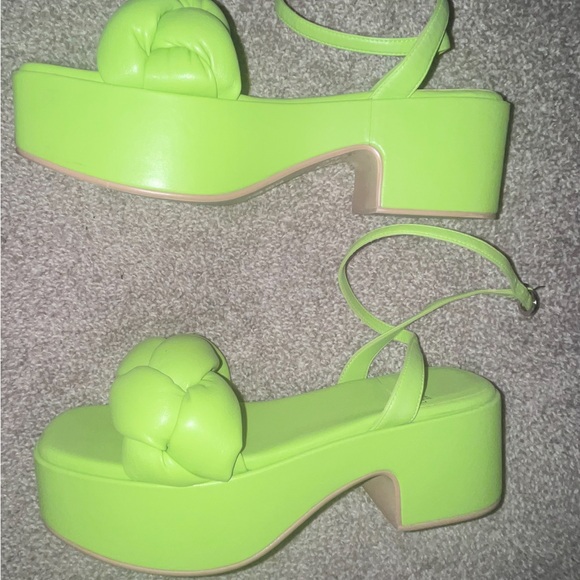 2021 Jeffrey Campbell Braided Sandal - neon green - Picture 2 of 5